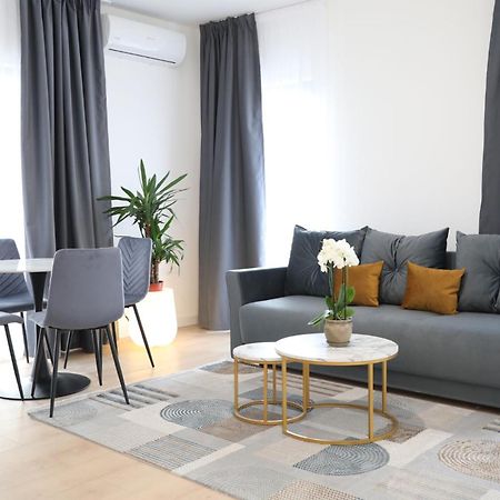 Exit Aparthotel Floreşti Dış mekan fotoğraf